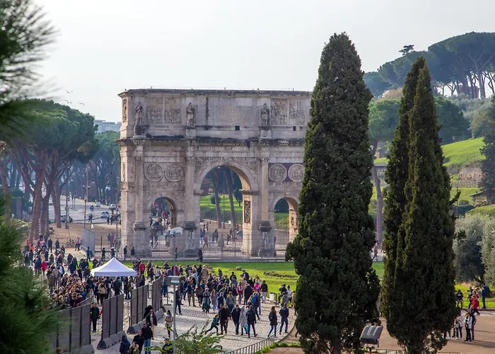 Emperor's View - In Colosseum Apartment *
